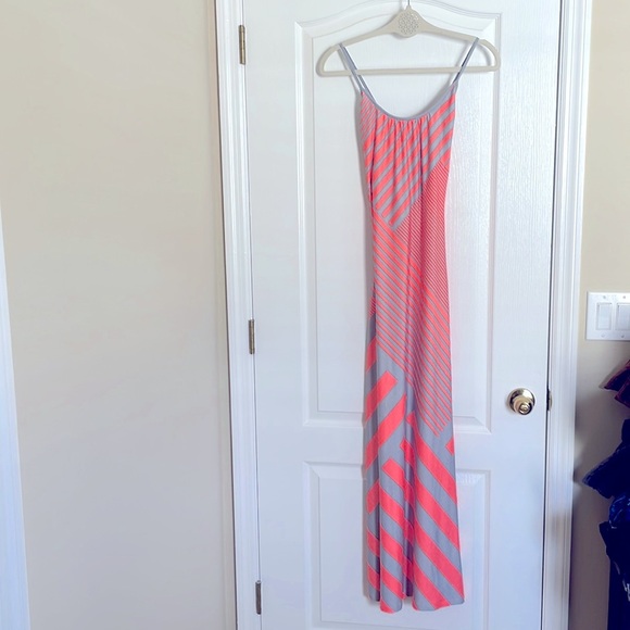 Bailey blue Coral and Gray Geometric Maxi Dress - Picture 1 of 6